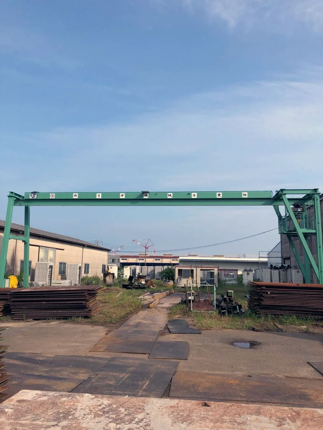 橋形クレーン2.8TON