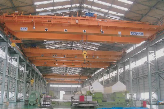 クラブクレーン